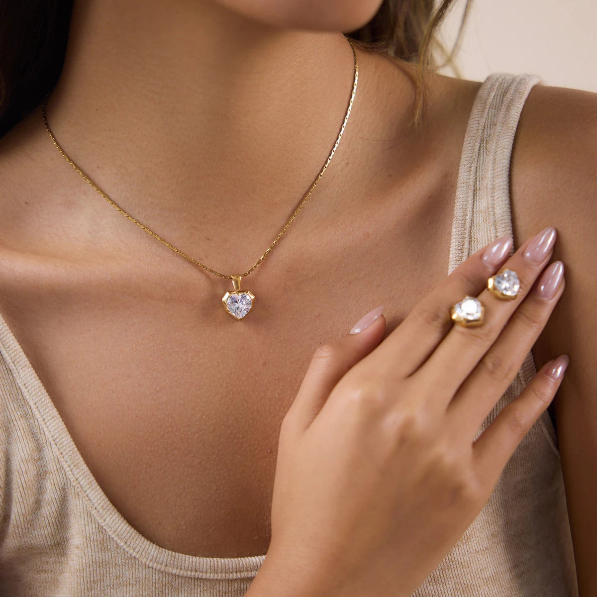 Kika Romantic Zircon Heart Necklace Earrings