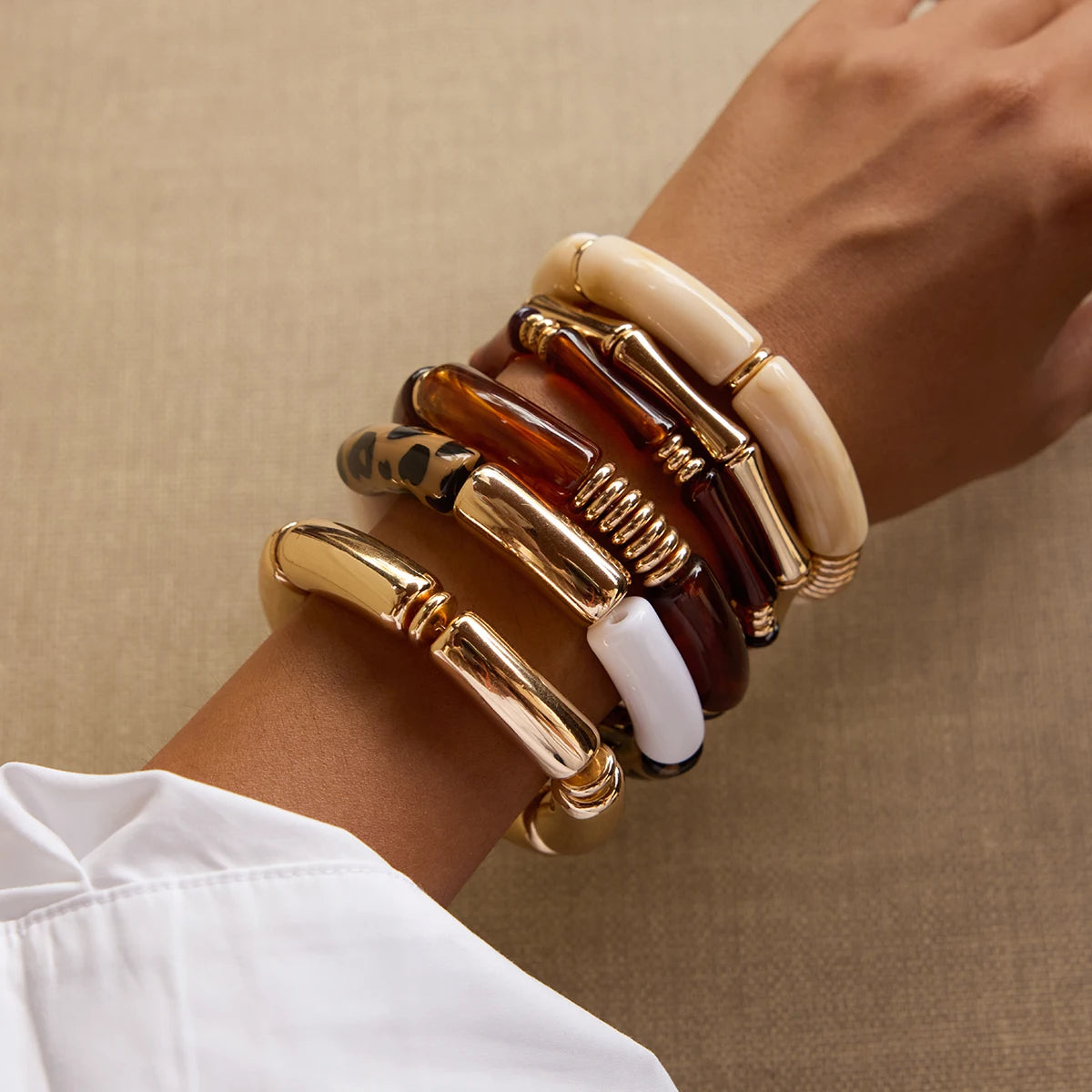Kika Vintage 2pcs Amber Resin Bracelet