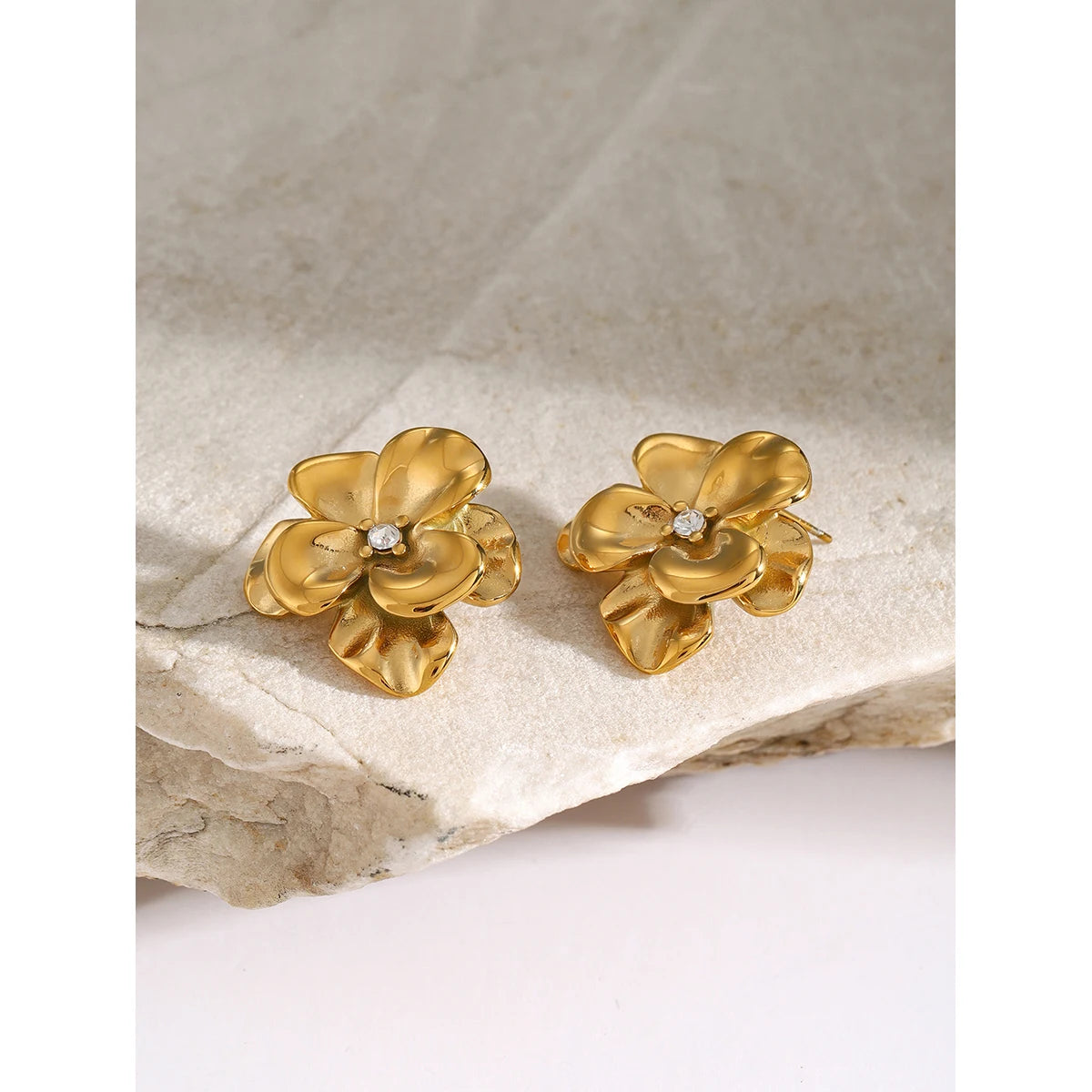 Kika Flower Glossy Charm Stud Earrings Exquisite Ear