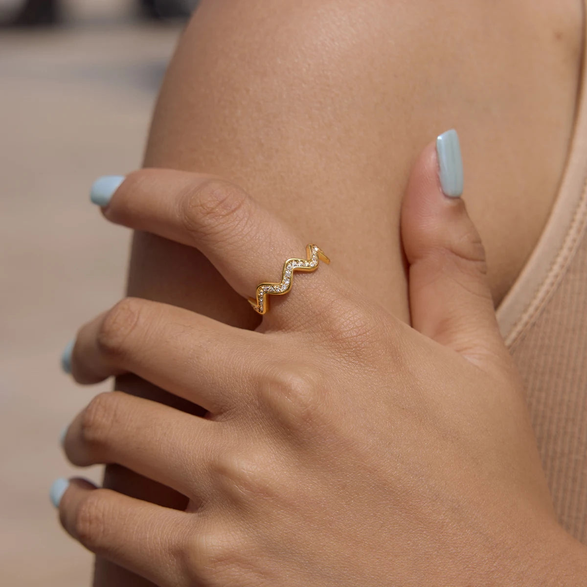Kika Delicate Irregular Wave Design Ring