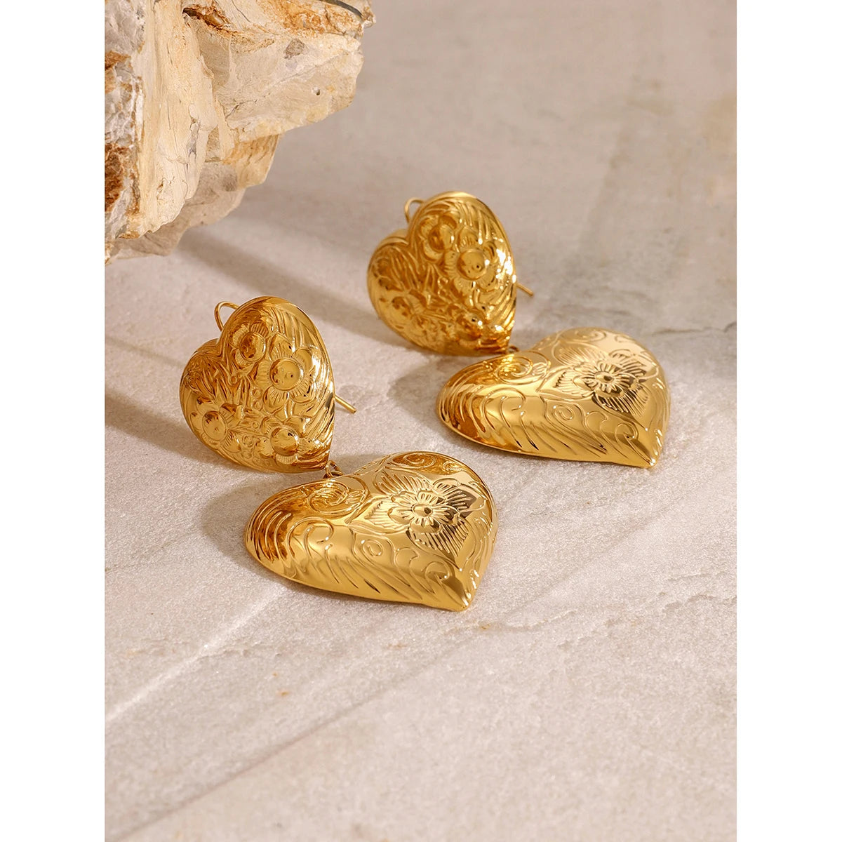 Vintage Heart Flower Texture Wave Earrings