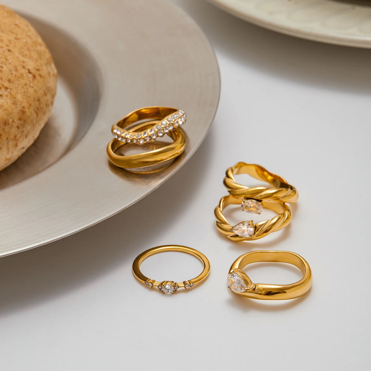 Kika Minimal Classic 18K Gold Color Plated Stainless Steel