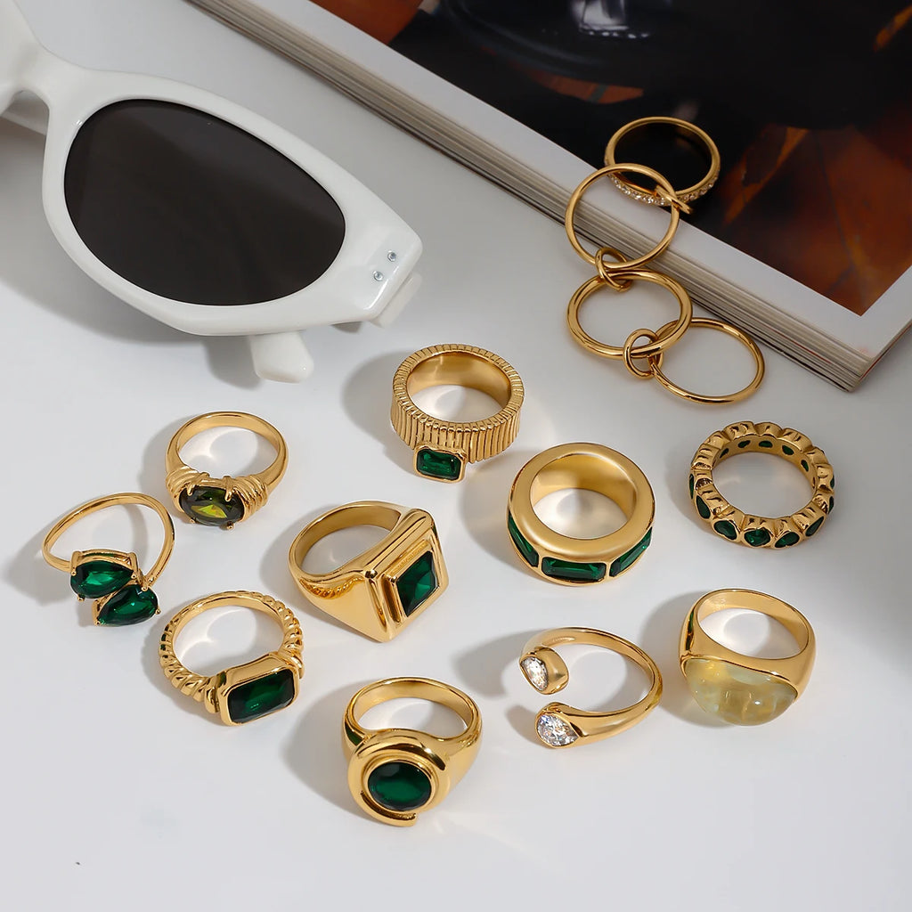 Kika Retro Green Zircon Ring