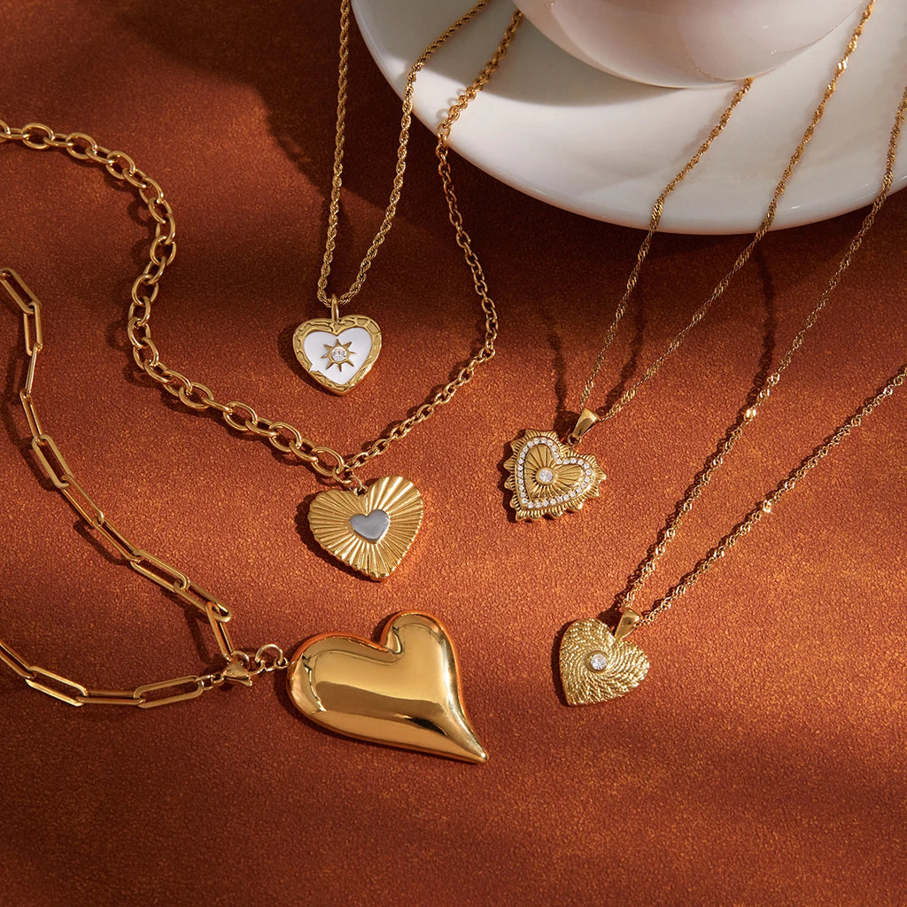 Kika Ribbed Heart Shaped Pendant Necklace