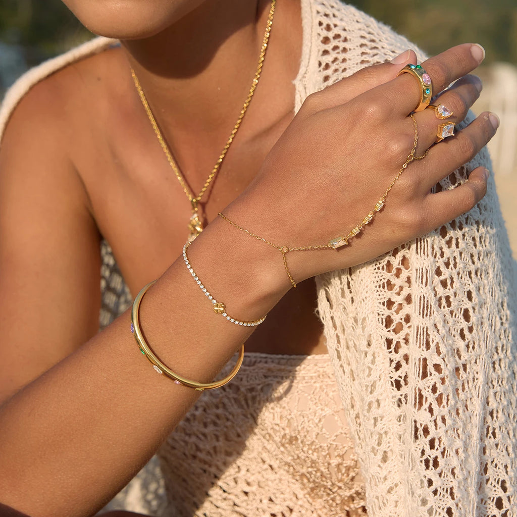 Kika Delicate White Geometric Teardrop Shaped Zircon Finger Bracelet