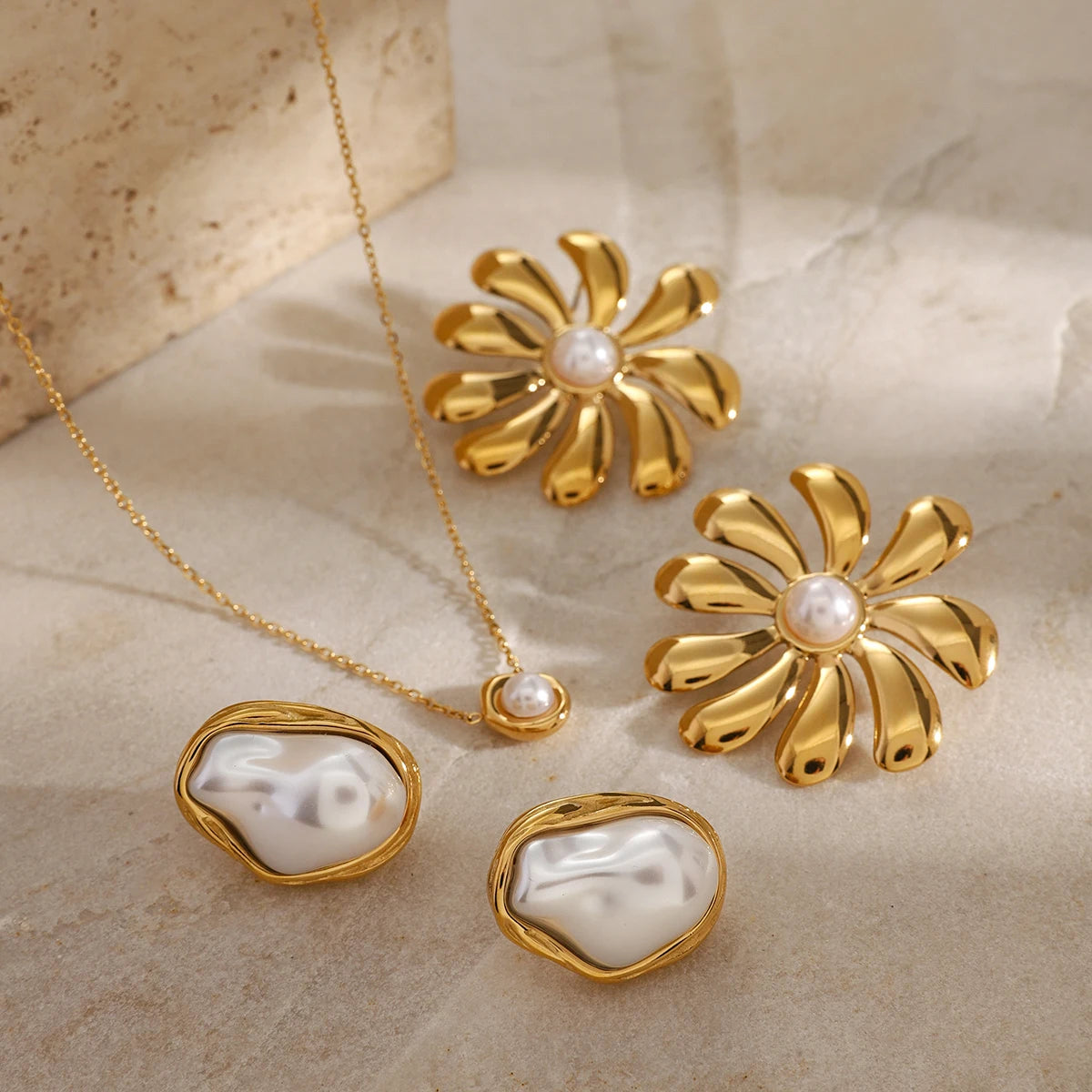 Kika Fashion Pearl  Autumn/Winter New Product Matching Clothing Accessories