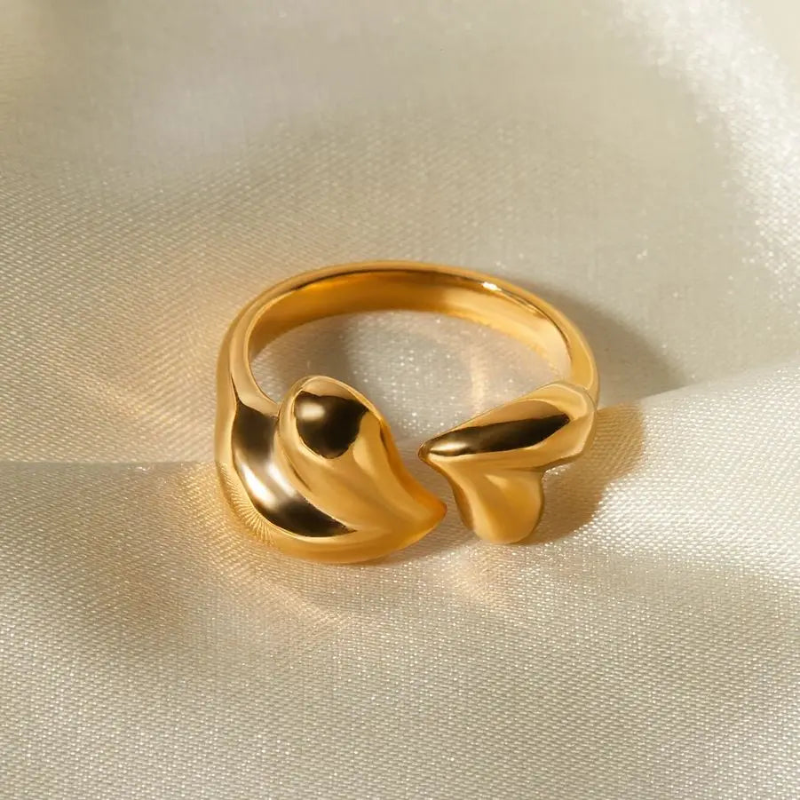 Kika 18K Gold Plated Stainless Steel Asymmetrical Heart-shaped Open Ring
