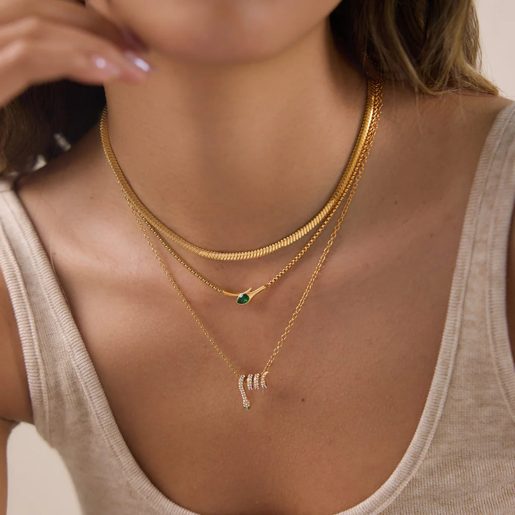 Kika Green Zircon Snake Shape Pendant Necklace