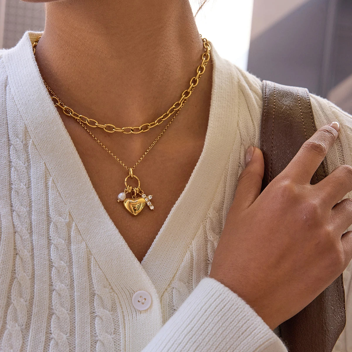 Classic Shape Pendant Necklace