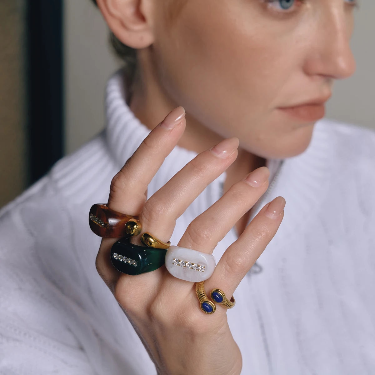 KIKA Size 7 Vintage Chunky Resin Rings For Women Minimalist Cubic Zirconia Rings Autumn Winter Fashion Jewelry Gift