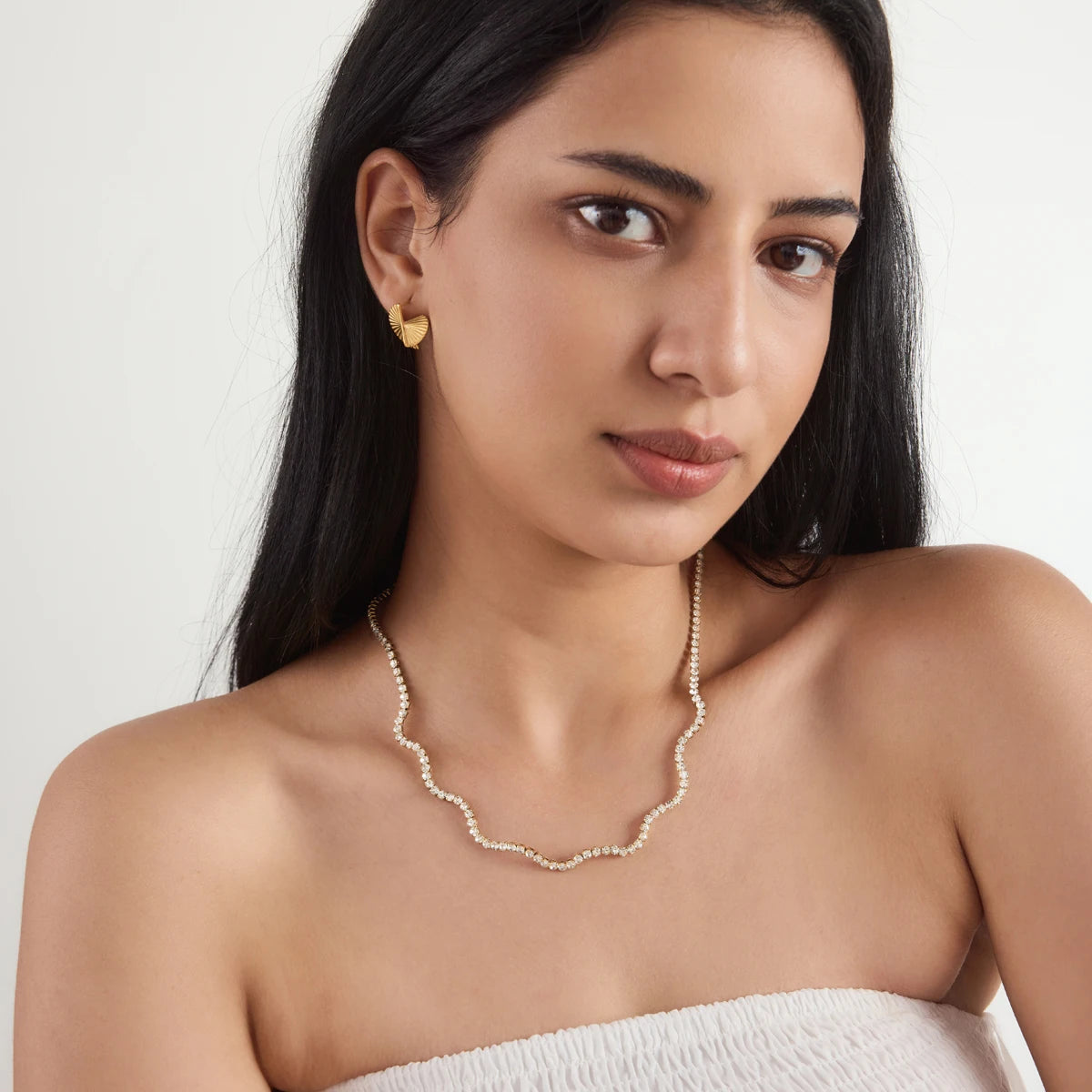 KIKA Classic Crystal Tennis Chain Wave Shape Necklace For Women 18K Gold PVD Plated Stainless Steel Necklace Fashion Jewelry