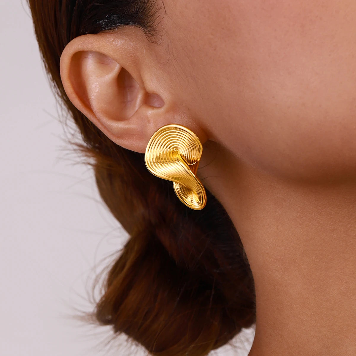 Twisted Ribbed Earrings Dainty
