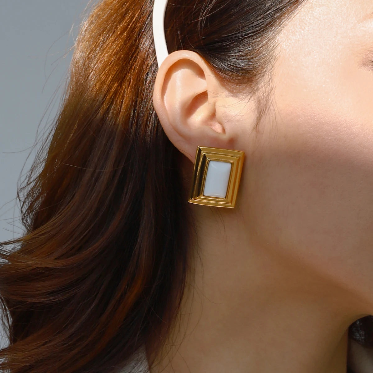 Kika Retro 18K Gold Color Plated Stainless Steel Agate Ear studs