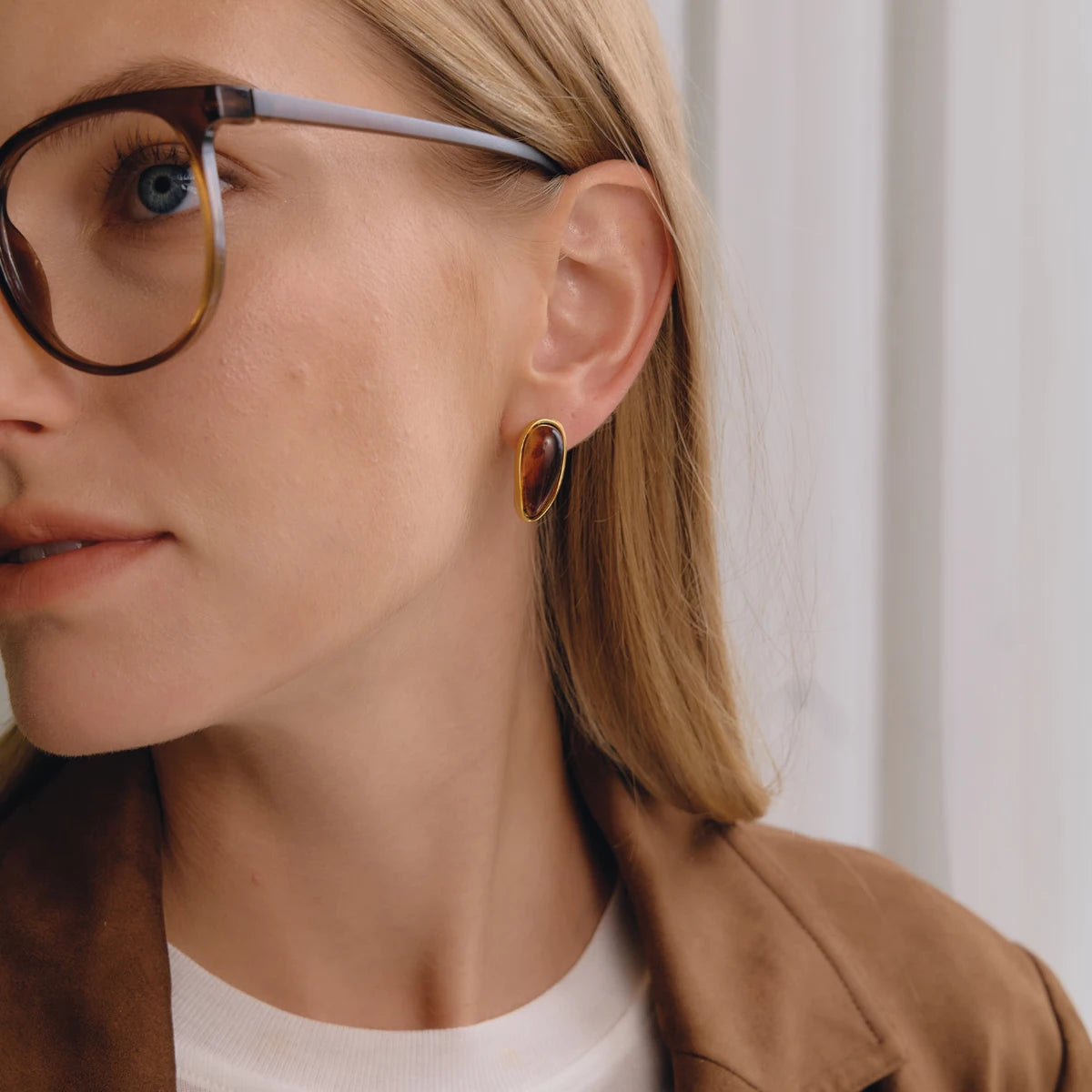 KIKA Elegant Geometric Resin C Shape Stud Earrings For Women 18K Gold PVD Plated Stainless Steel 316L Earrings Fashion Jewelry Gift