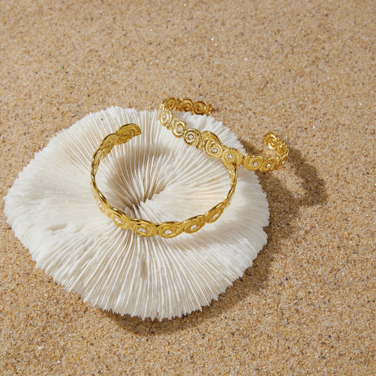 Kika Delicate Gold Color Spiral Conch Opening Bracelet