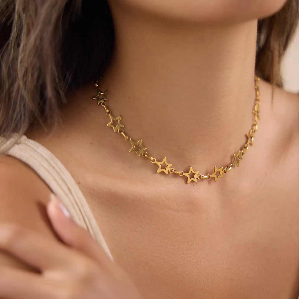 Kika Classic Hollow Out Stars Splicing Chain Necklace