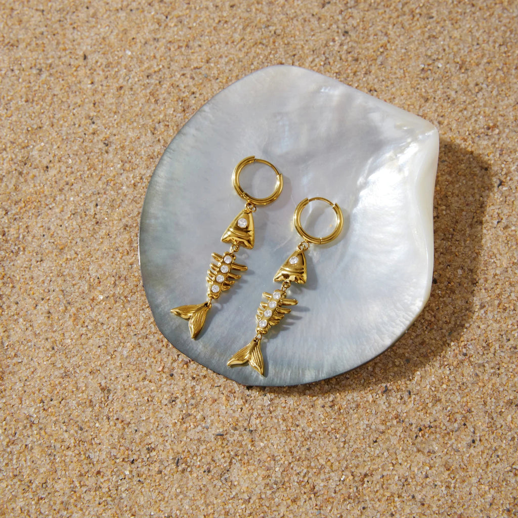 Kika Delicate White Zircon Fish Bone Pendant Earrings