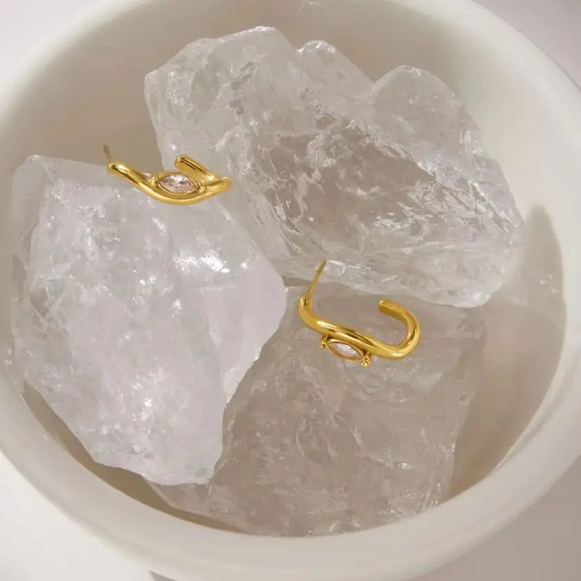 Kika Delicate White Horse Eye Zircon Wave C-Shaped Earrings