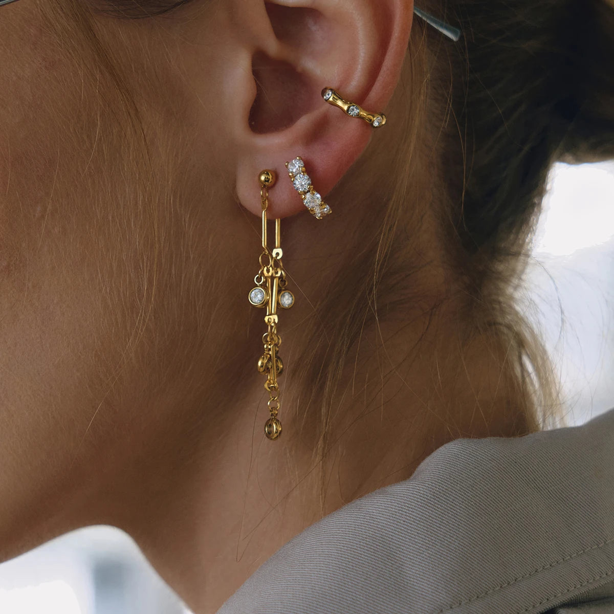 Classic White Zircons Chain Tassel Earring