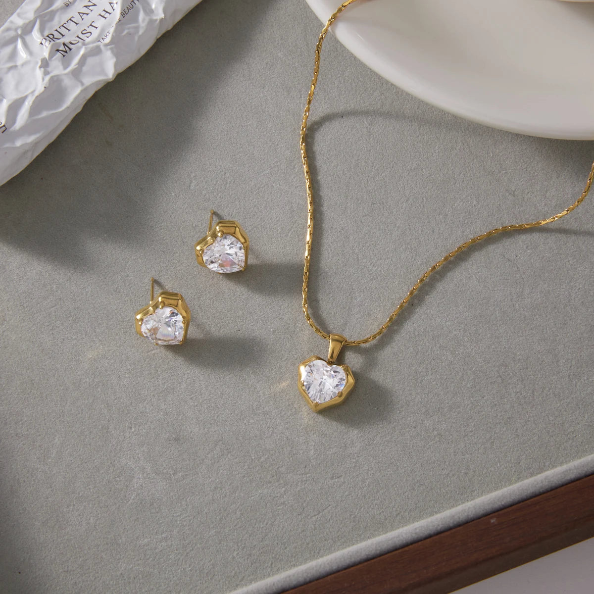 Kika Romantic Zircon Heart Necklace Earrings