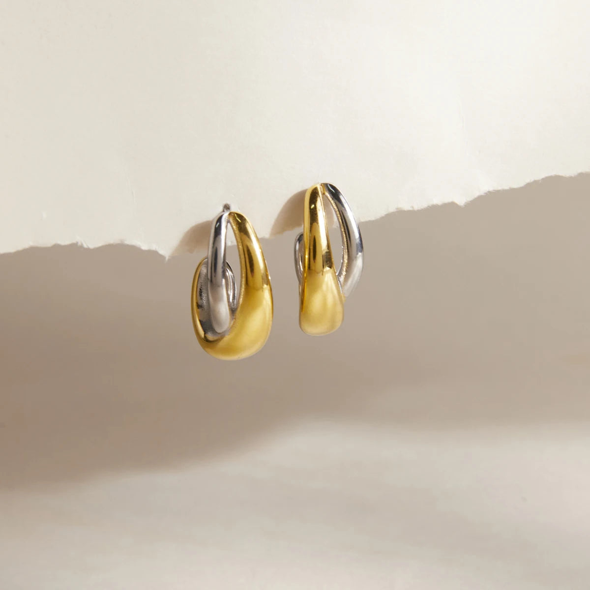 Kika Mixed Color Geometric Stud Earrings