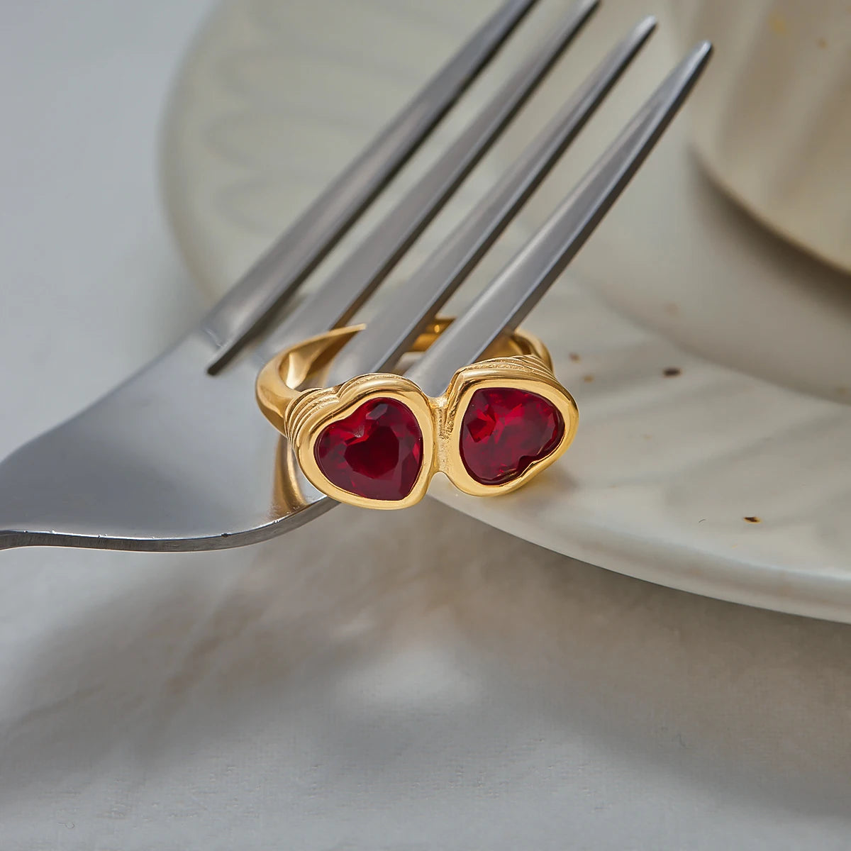 Kika Vintage Deep Red Zircon Heart Ring 18K Gold Color Plated Stainless Steel