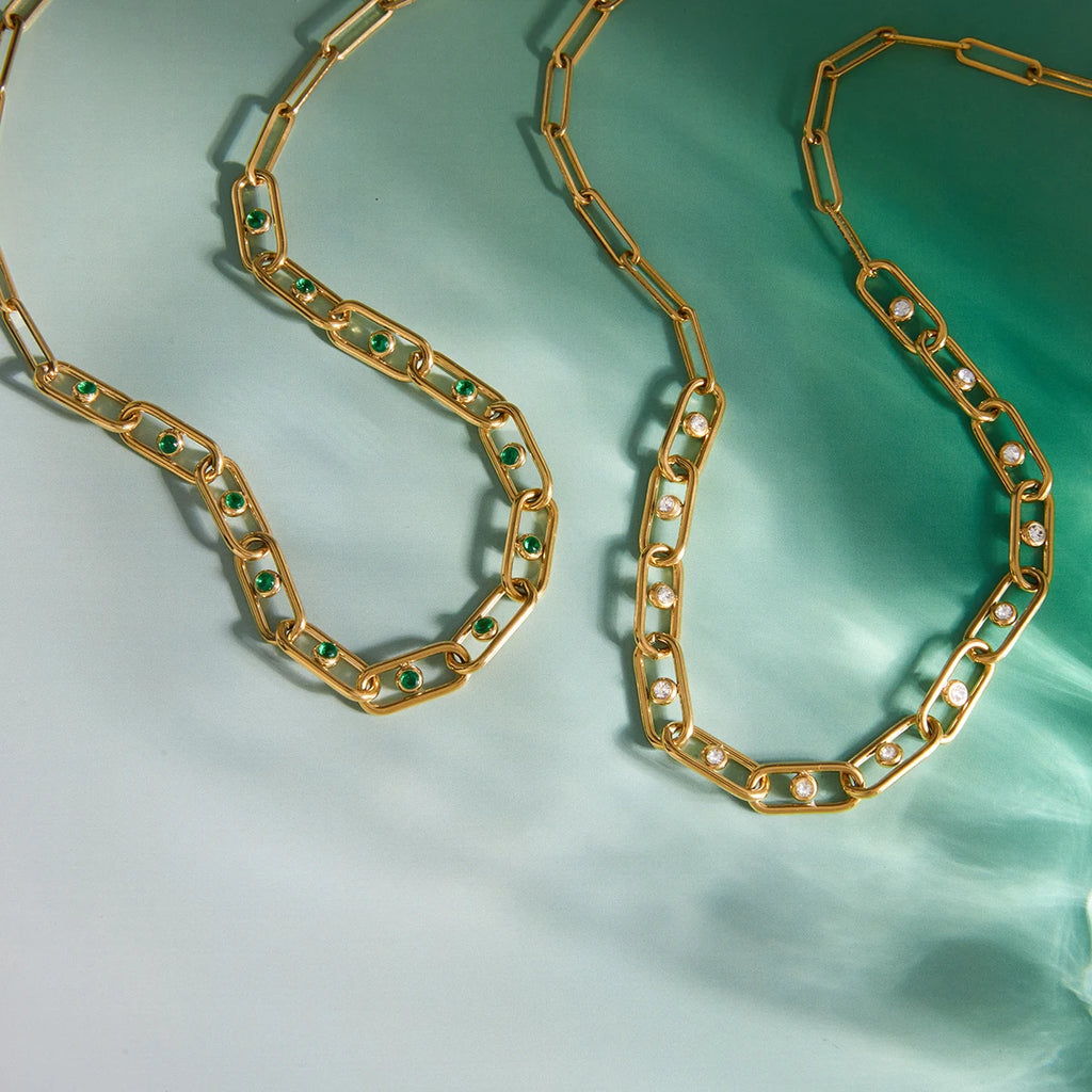Hollow-Out Paperclip Chain Necklace With Green Rhinestones