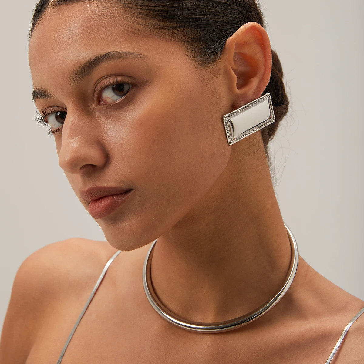 Glossy Vintage Stainless Steel Choker