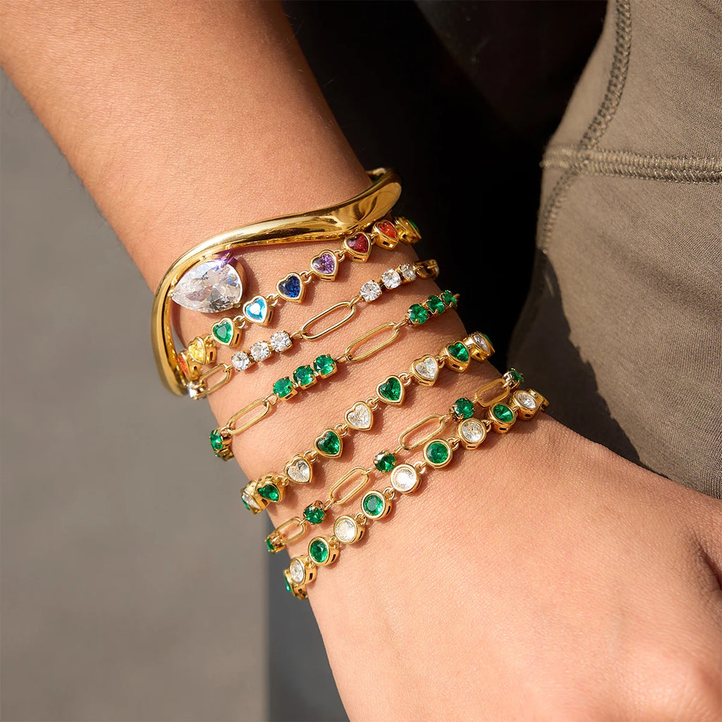 Exquisite Geometric Circular And Heart-Shaped