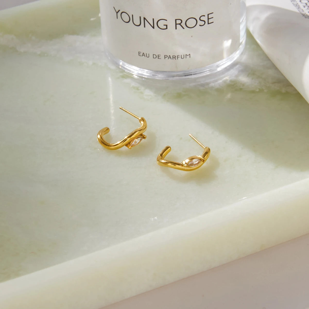 Kika Delicate White Horse Eye Zircon Wave C-Shaped Earrings