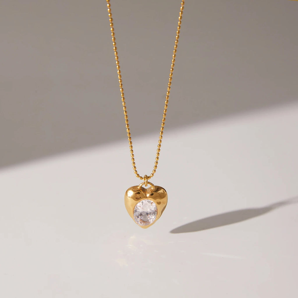Classic Shaped Zircon Heart-Shaped Pendant Necklace