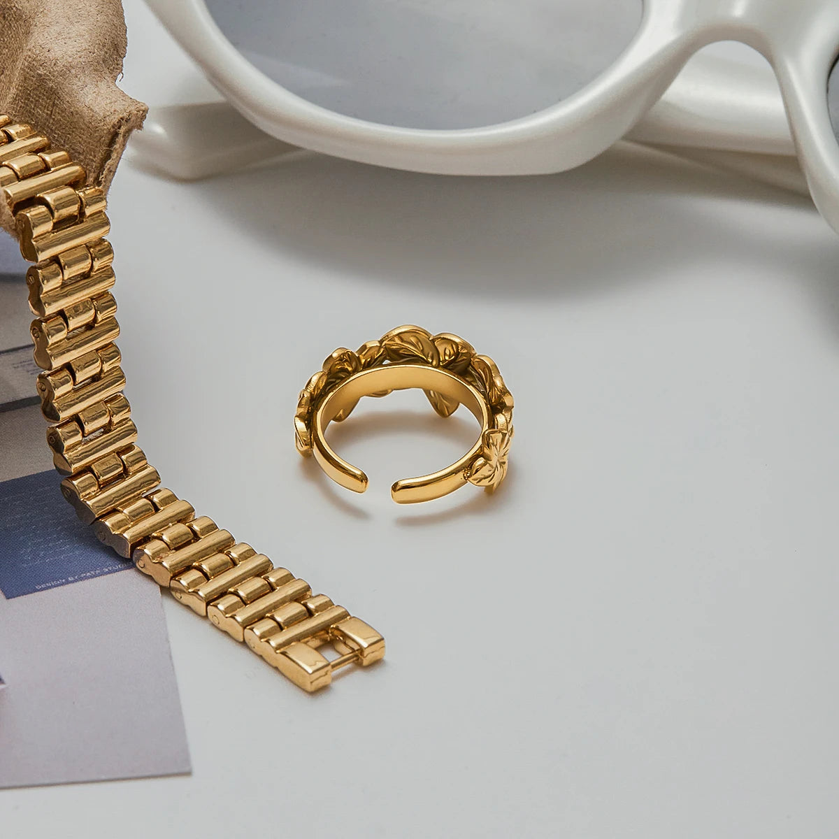 Kika Minimalist Flower Ring Stackable