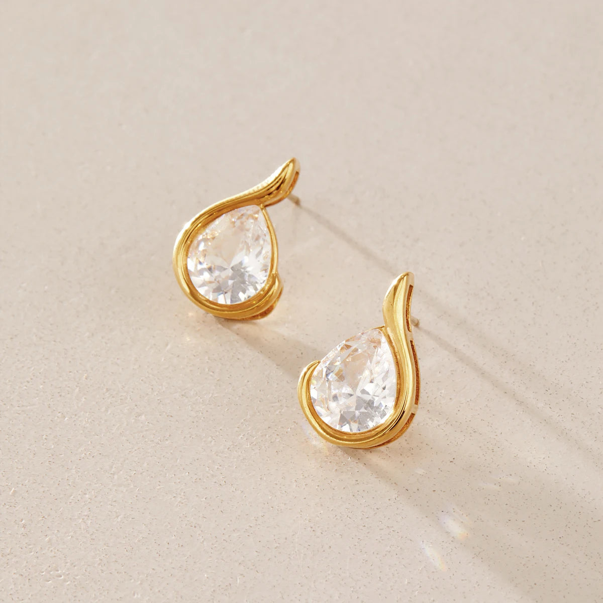 KIKA Elegant Water Drop Zircon Stud Earrings For Women Minimalist 18K Gold PVD Plated Stainless Steel Earrings Fashion Jewelry