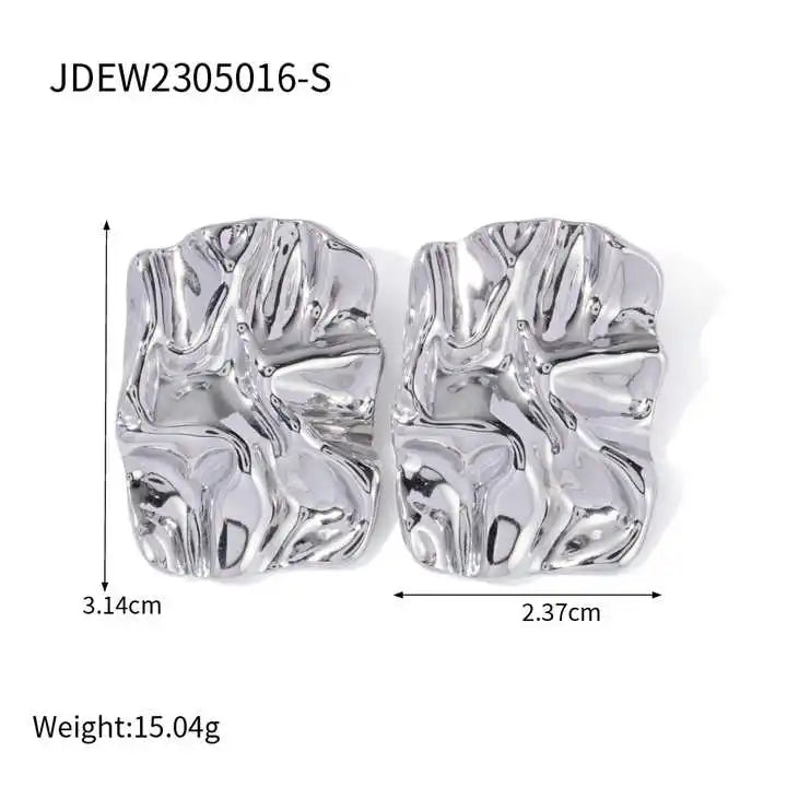 Irregular Square Hammer Heart Earrings