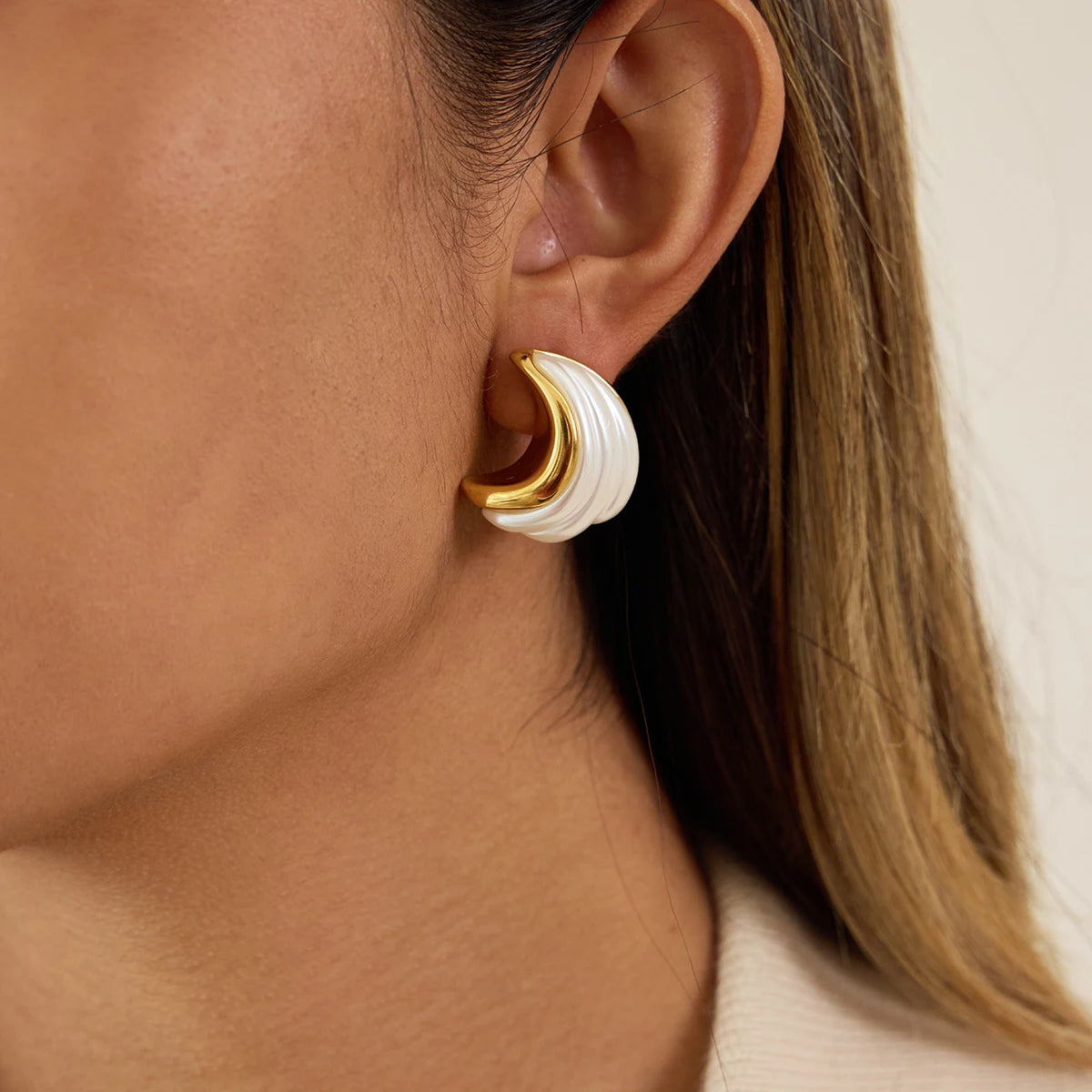 Kika White Resin Moon-Shaped Imitation Pearl Stud Earrings