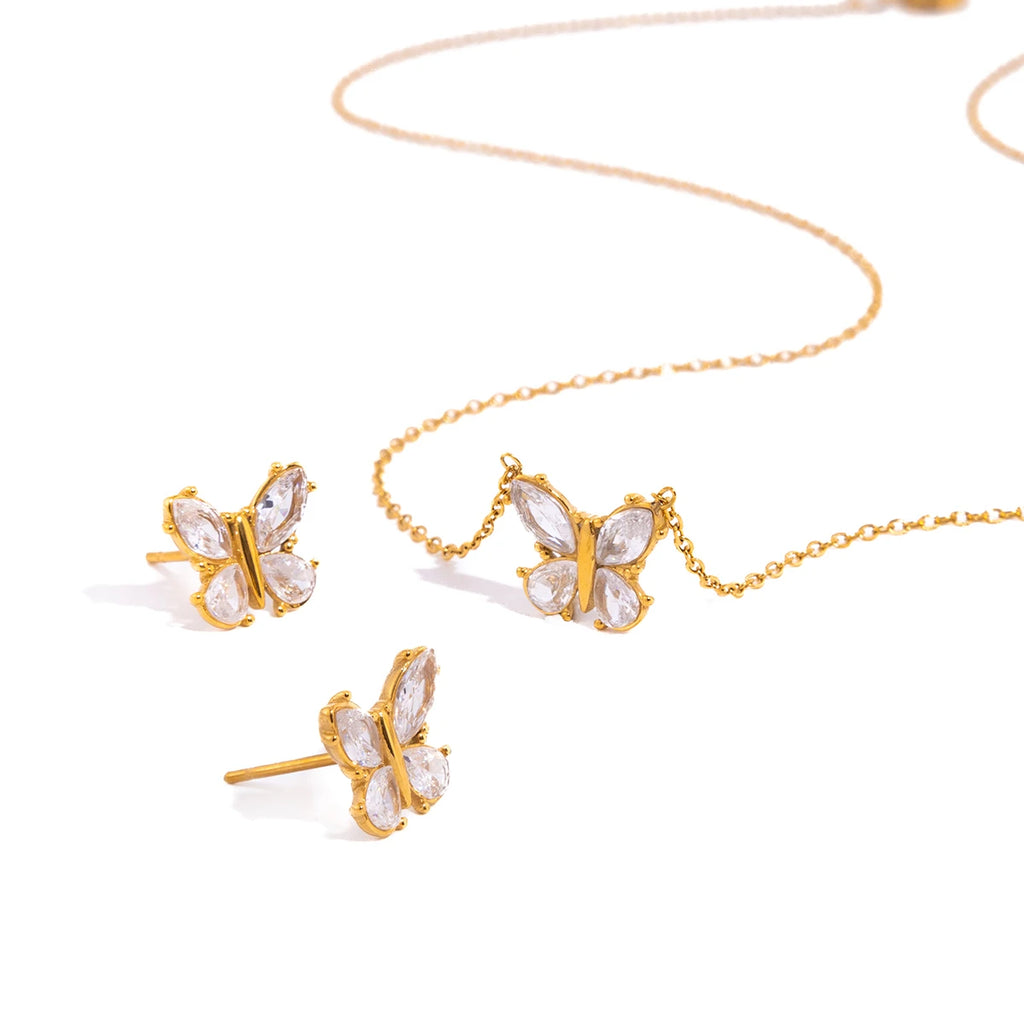 Kika Gold Plated Classic Zircon Heart-shaped Double-ring Interlocking Pendant Necklace