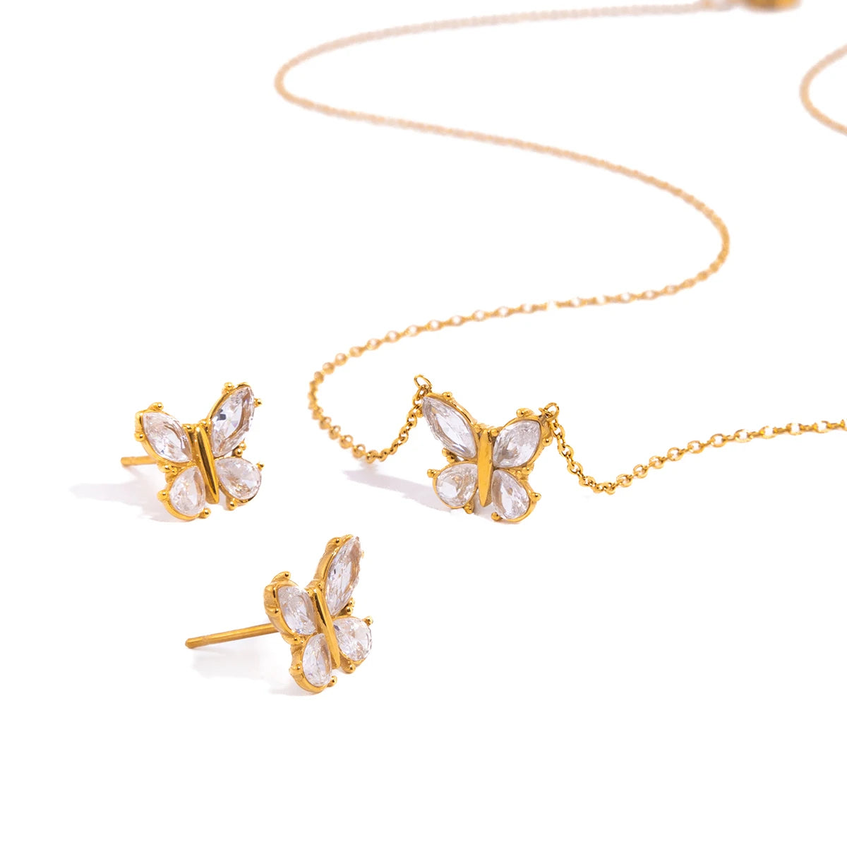 Kika Gold Plated Classic Zircon Heart-shaped Double-ring Interlocking Pendant Necklace