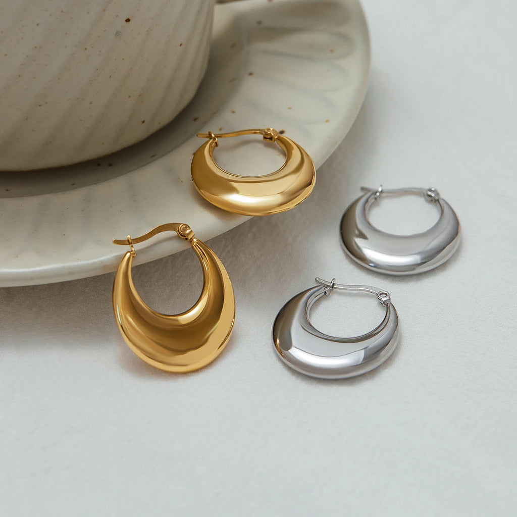 Kika Simple Classic 18K Gold Color Plated Stainless Steel U-shaped Earrings