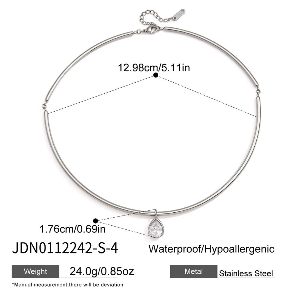 Kika Delicate Geometric Zircon Pendant Torques Necklace