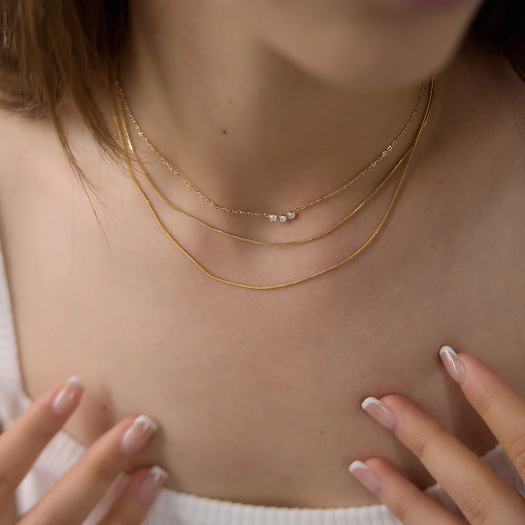 Kika Classic Round Zircon Smile Shape Pendant Necklace
