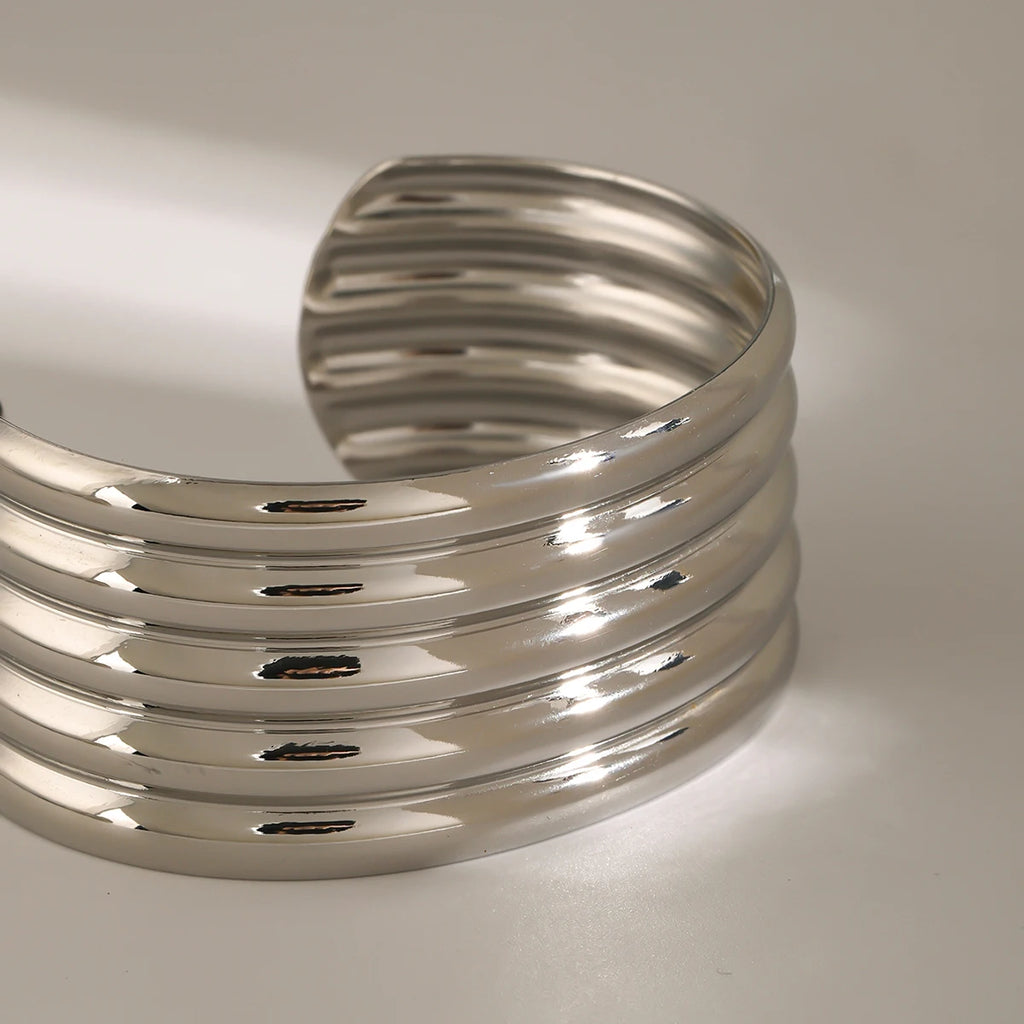 KIKA Luxury Stainless Steel Statement Gold Color Cuff Bracelet Bangle Metal Texture Temperament Fashion Waterproof Jewelry