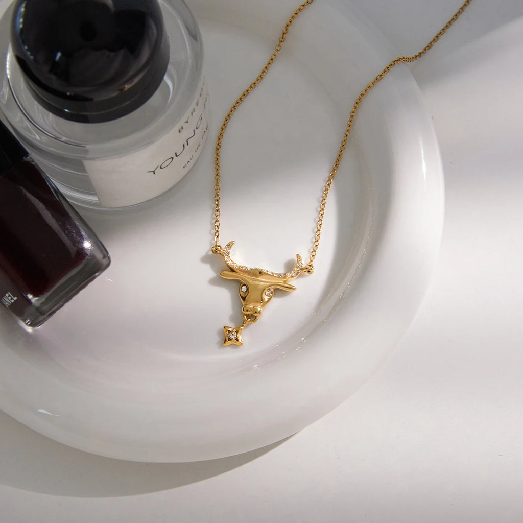 Classic Bull Head  Pendant With White Rhinestones O-Chain Necklace
