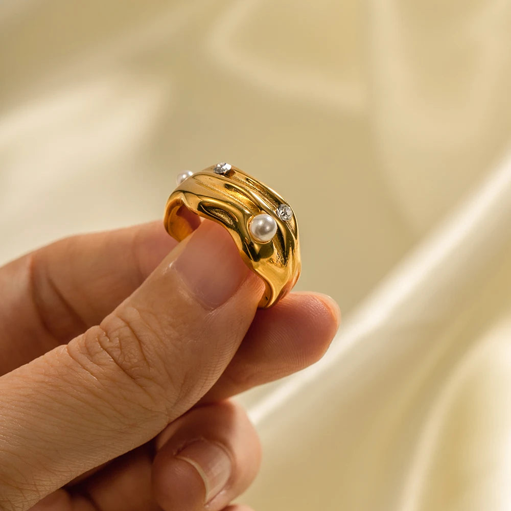 KIKA Shell Pearl Stainless Steel Opening Ring Tarnish Free Texture Exquisite Delicate Finger Charm Fashion Gold Color Jewelry
