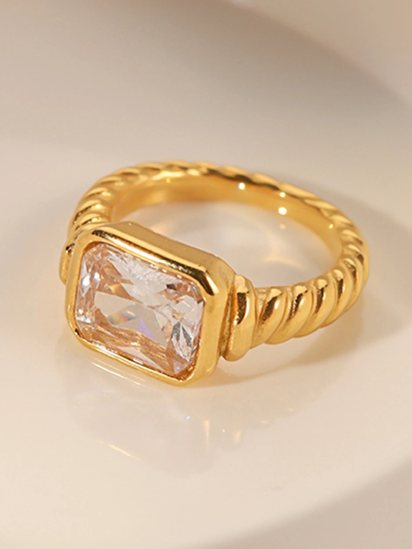 Kika Fashion Alien Pearl Ring 18K Gold Color Plated Stainless Steel Folded Foldable Ring
