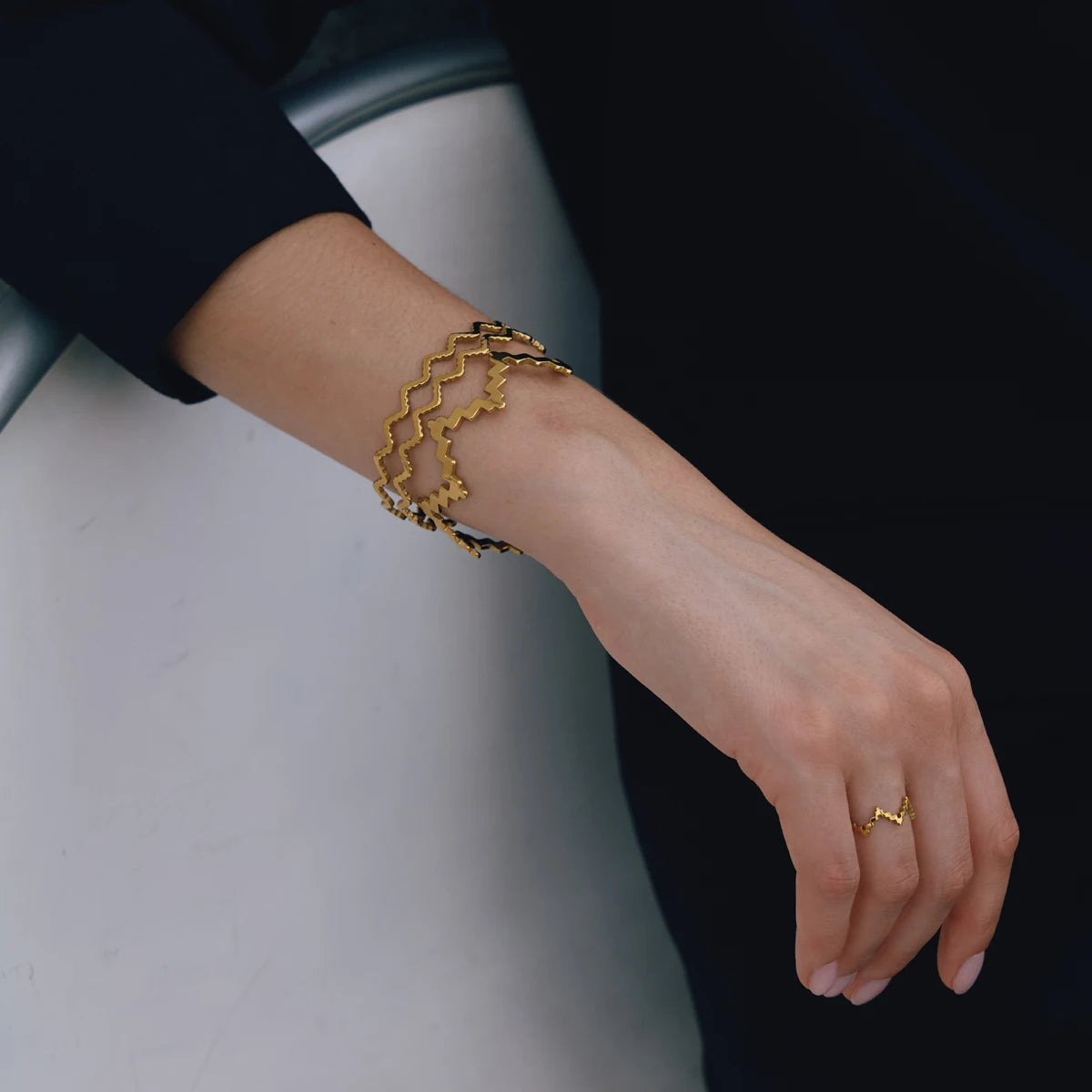 KIKA Irregular Wave Shape Cuff Bracelet For Women Minimalist 18K Gold PVD Plated Stainless Steel Open Bangle Fashion Jewelry