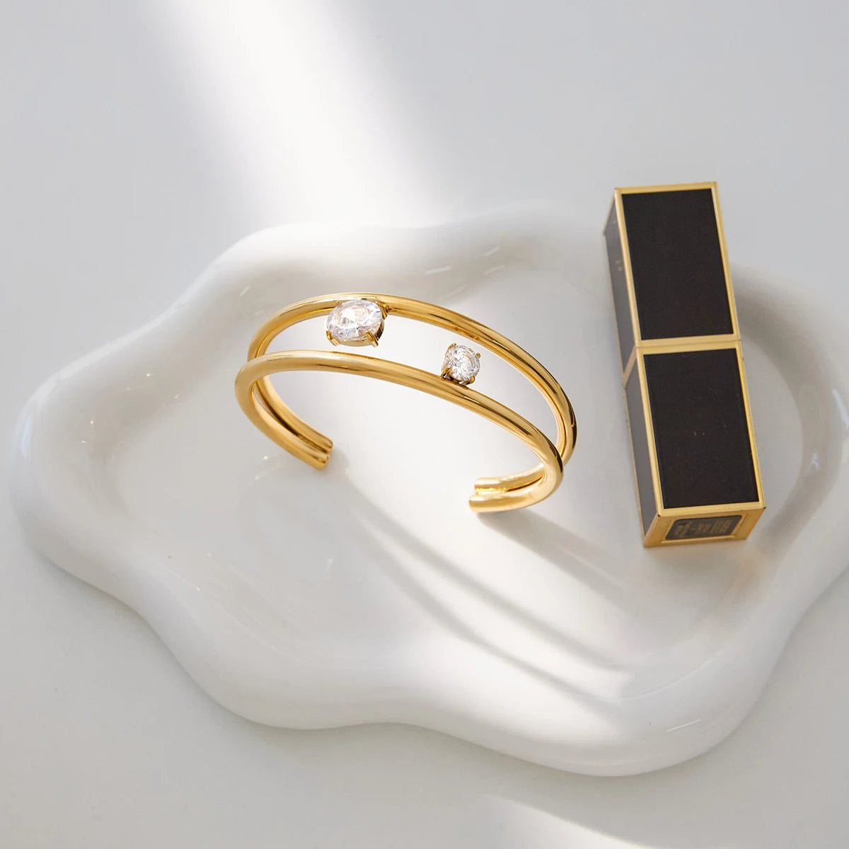 Kika Minimalist Round White Zircon Double Layer Hollow Bracelet