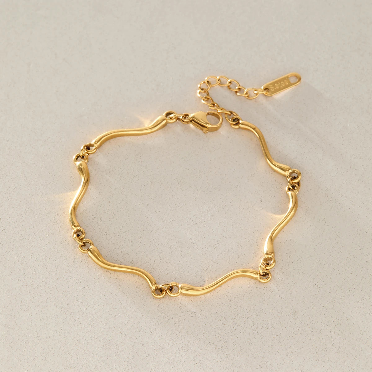 KIKA Classic Wave Shape Chain Bracelet For Women Minimalist 18K Gold PVD Plated Stainless Steel Bracelet Fashion Jewelry Gift