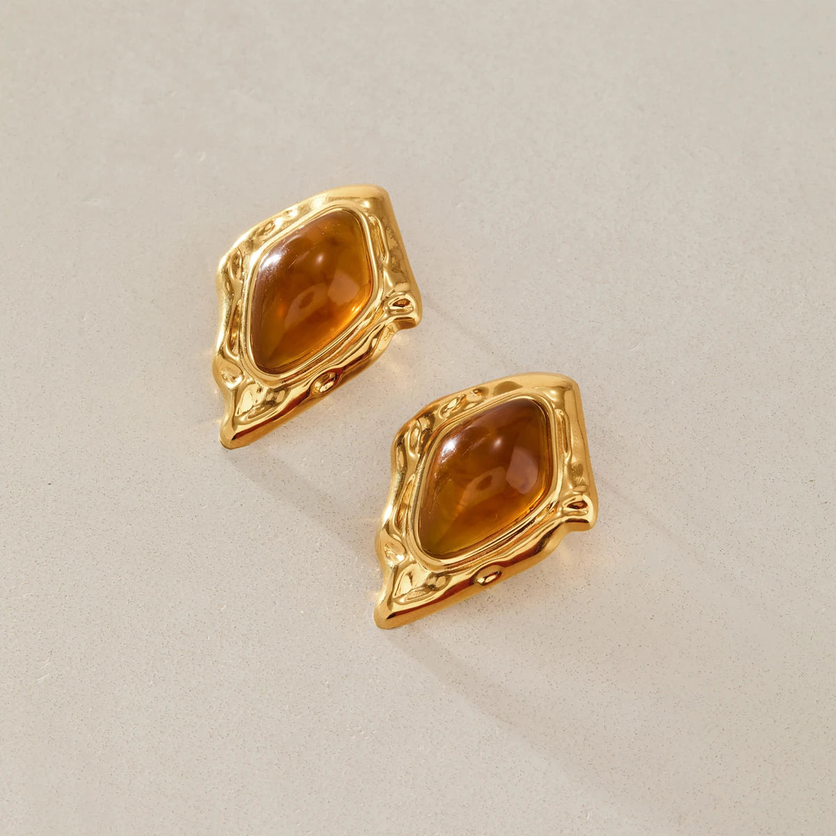 KIKA Vintage Geometric Resin Stud Earrings For Women Classic 18K Gold PVD Plated Stainless Steel Earrings Fashion Jewelry Gift