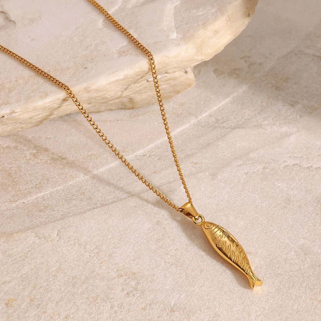 Kika Minimalism Articulated Fish Necklace