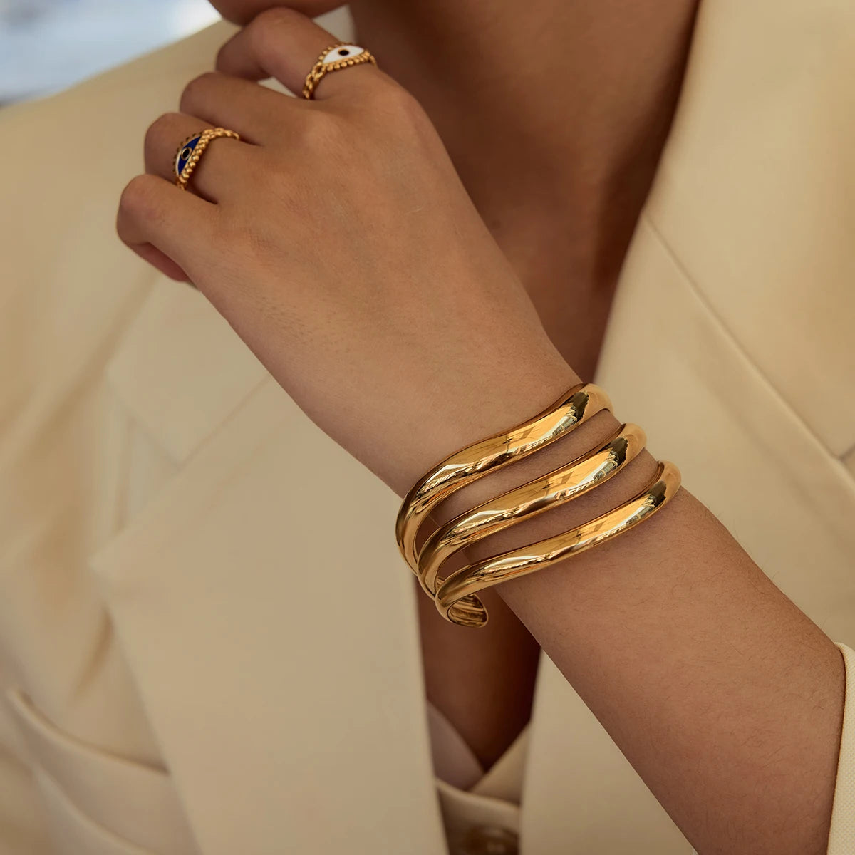 Kika Minimalist Smooth Hollow Three layer Bracelet